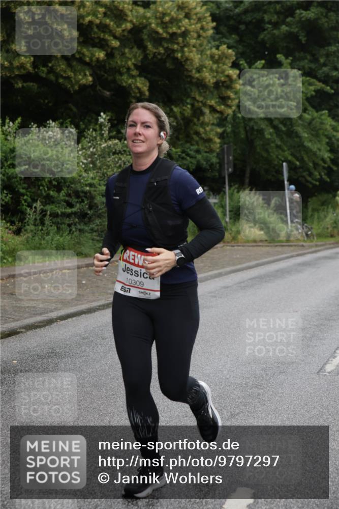 14.06.2026 - REWE Women's Run Jannik Wohlers http://msf.ph/oto/9797297 14.06.2026 10:00:27 Laufen 10309 meine-sportfotos.de