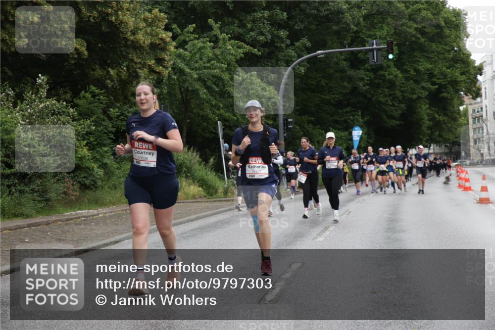 14.06.2026 - REWE Women's Run Jannik Wohlers http://msf.ph/oto/9797303 14.06.2026 10:00:31 Laufen 10836, 10127, 6, 30 meine-sportfotos.de