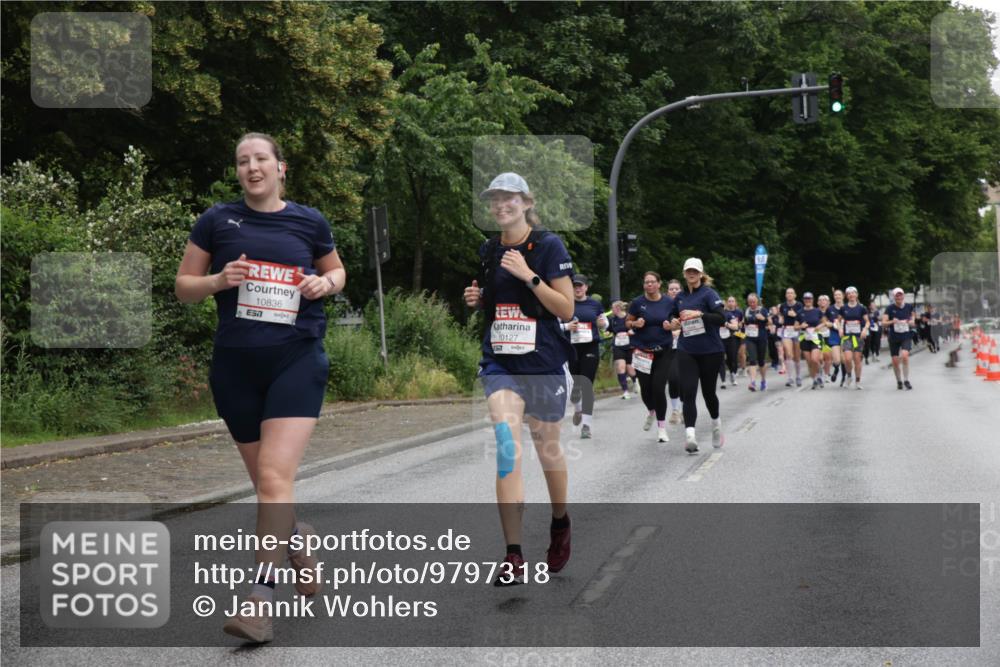 14.06.2026 - REWE Women's Run Jannik Wohlers http://msf.ph/oto/9797318 14.06.2026 10:00:31 Laufen 10836, 7, 10127, 657 meine-sportfotos.de