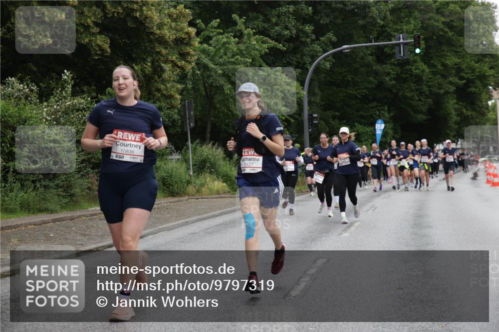 14.06.2026 - REWE Women's Run Jannik Wohlers http://msf.ph/oto/9797319 14.06.2026 10:00:31 Laufen 10836, 7, 10127, 577 meine-sportfotos.de