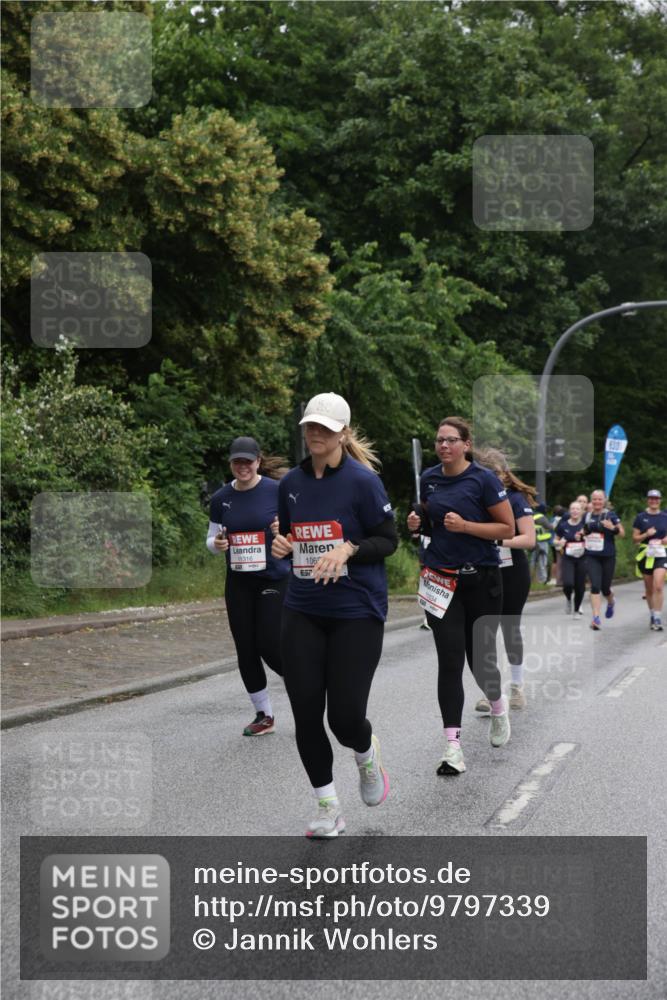 14.06.2026 - REWE Women's Run Jannik Wohlers http://msf.ph/oto/9797339 14.06.2026 10:00:35 Laufen 11316, 106, 57, 11034 meine-sportfotos.de