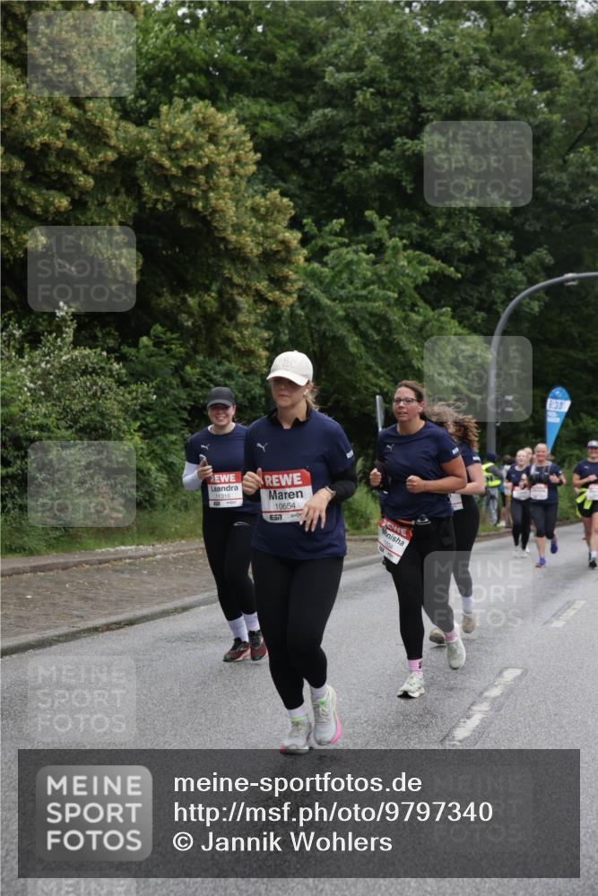 14.06.2026 - REWE Women's Run Jannik Wohlers http://msf.ph/oto/9797340 14.06.2026 10:00:35 Laufen 11316, 10654, 7, 6, 30 meine-sportfotos.de