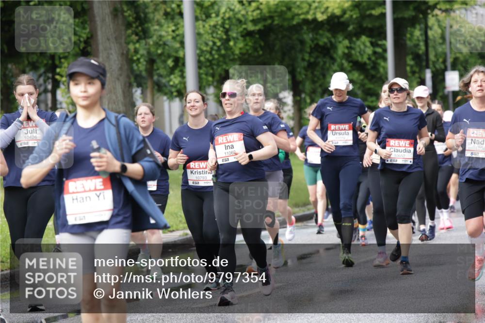 14.06.2026 - REWE Women's Run Jannik Wohlers http://msf.ph/oto/9797354 14.06.2026 09:11:36 Laufen 10426, 7, 10793, 1106, 7, 10079, 10652, 5, 1036, 657 meine-sportfotos.de