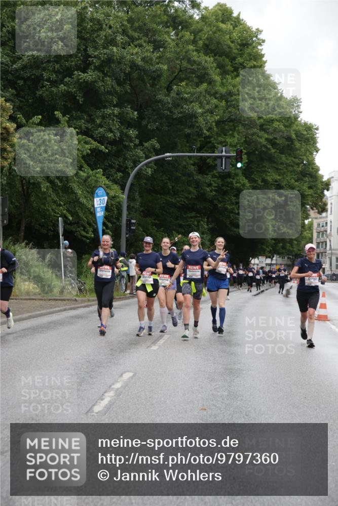 14.06.2026 - REWE Women's Run Jannik Wohlers http://msf.ph/oto/9797360 14.06.2026 10:00:37 Laufen 30 meine-sportfotos.de