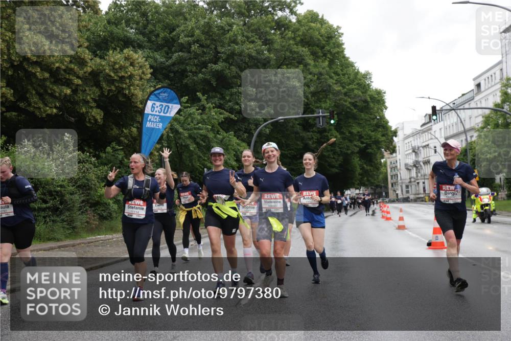 14.06.2026 - REWE Women's Run Jannik Wohlers http://msf.ph/oto/9797380 14.06.2026 10:00:40 Laufen 11114, 6, 30, 11211, 10880 meine-sportfotos.de