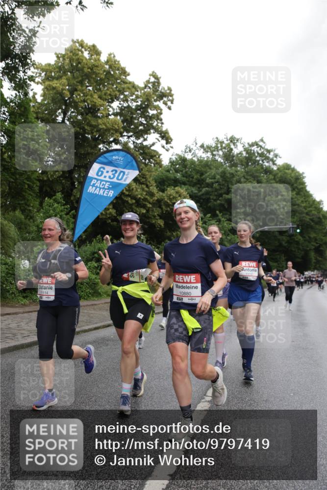 14.06.2026 - REWE Women's Run Jannik Wohlers http://msf.ph/oto/9797419 14.06.2026 10:00:42 Laufen 6, 30, 11114, 10880 meine-sportfotos.de