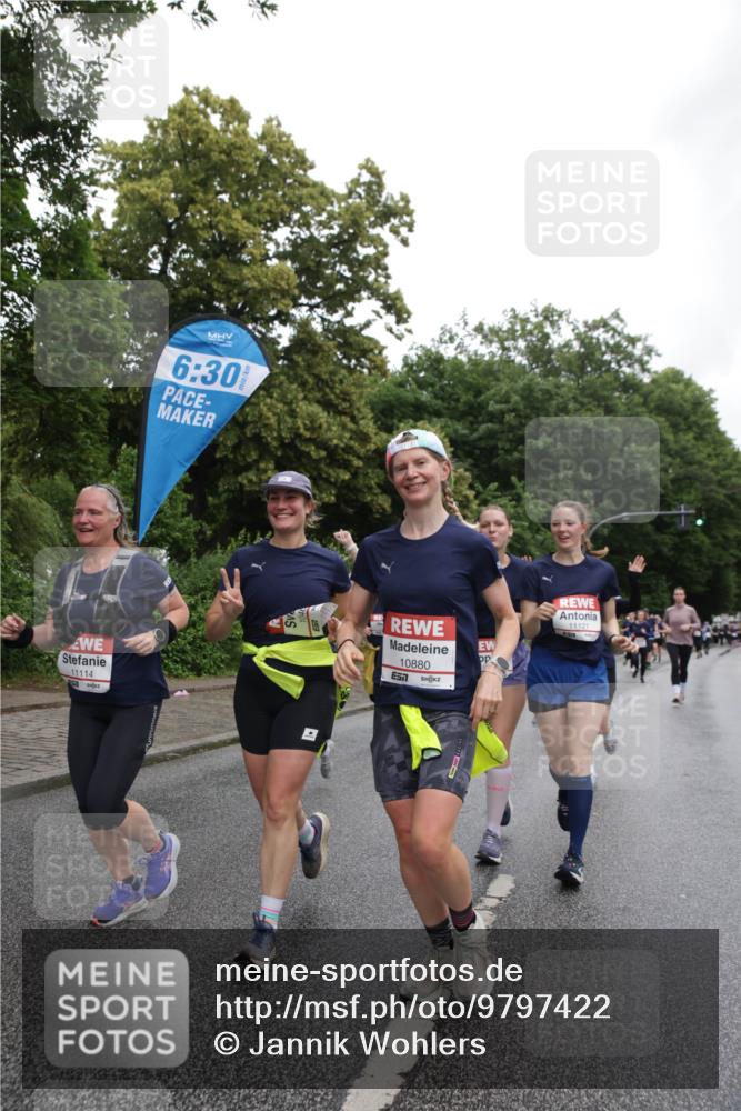 14.06.2026 - REWE Women's Run Jannik Wohlers http://msf.ph/oto/9797422 14.06.2026 10:00:42 Laufen 11114, 6, 30, 10880, 7, 11121 meine-sportfotos.de