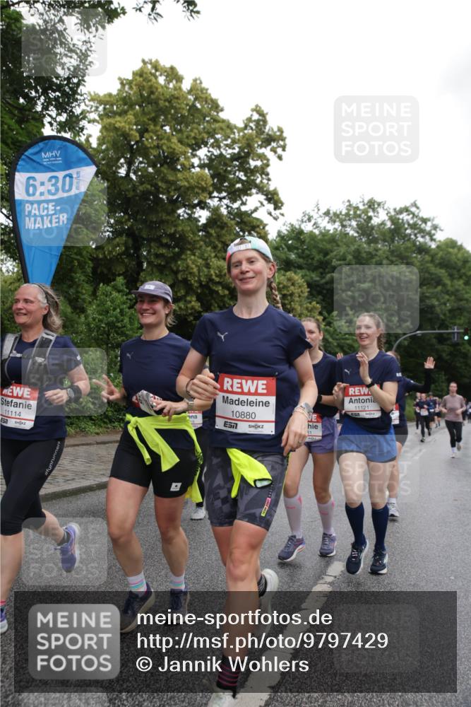 14.06.2026 - REWE Women's Run Jannik Wohlers http://msf.ph/oto/9797429 14.06.2026 10:00:42 Laufen 6, 30, 11114, 10880, 73, 31, 11121 meine-sportfotos.de