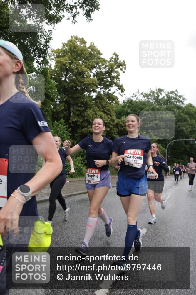 14.06.2026 - REWE Women's Run Jannik Wohlers http://msf.ph/oto/9797446 14.06.2026 10:00:43 Laufen 10581, 11121 meine-sportfotos.de