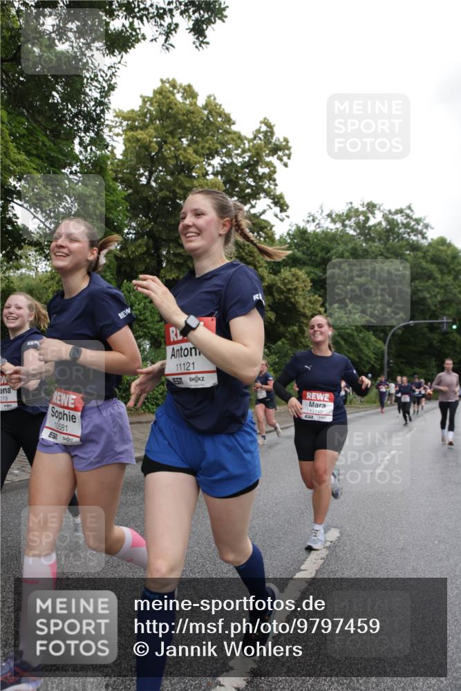 14.06.2026 - REWE Women's Run Jannik Wohlers http://msf.ph/oto/9797459 14.06.2026 10:00:43 Laufen 019, 10581, 11121, 11148 meine-sportfotos.de