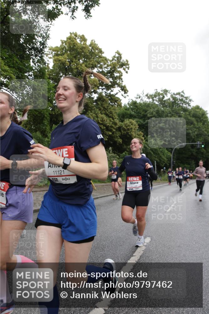 14.06.2026 - REWE Women's Run Jannik Wohlers http://msf.ph/oto/9797462 14.06.2026 10:00:43 Laufen 2, 11121, 11148 meine-sportfotos.de