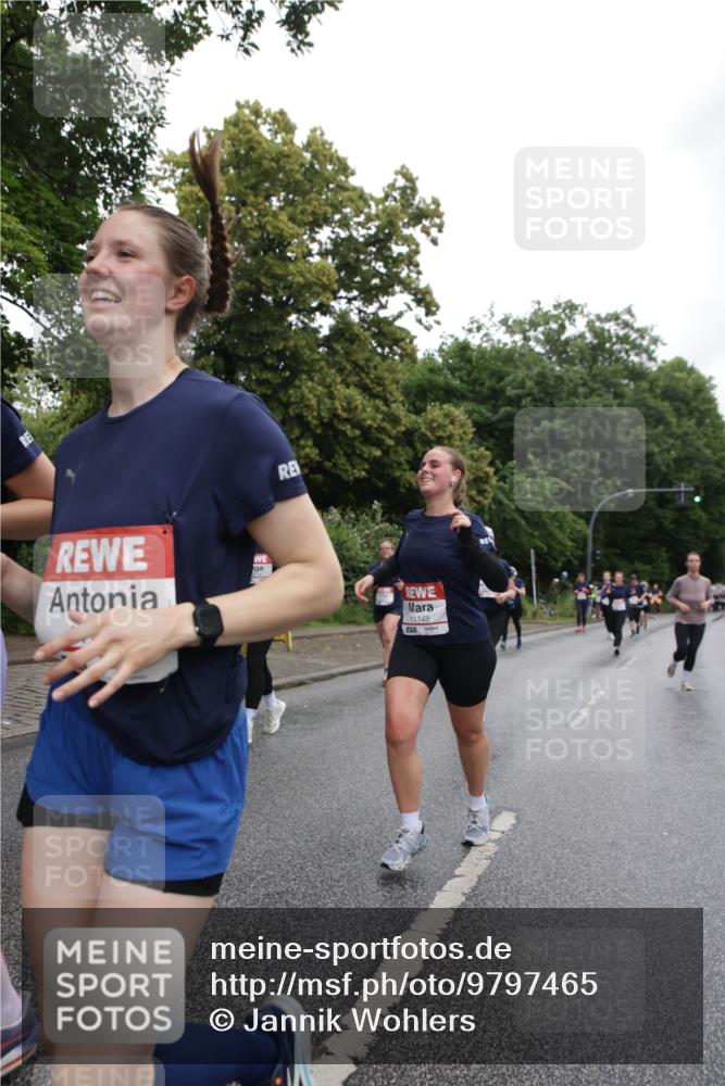 14.06.2026 - REWE Women's Run Jannik Wohlers http://msf.ph/oto/9797465 14.06.2026 10:00:43 Laufen 11148 meine-sportfotos.de