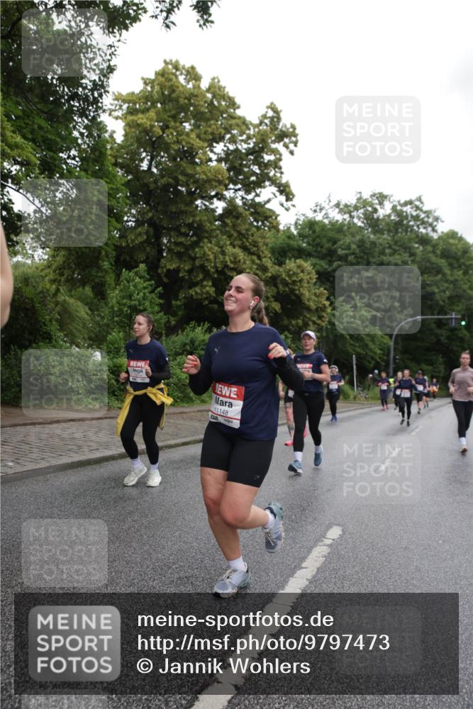14.06.2026 - REWE Women's Run Jannik Wohlers http://msf.ph/oto/9797473 14.06.2026 10:00:44 Laufen 11148 meine-sportfotos.de