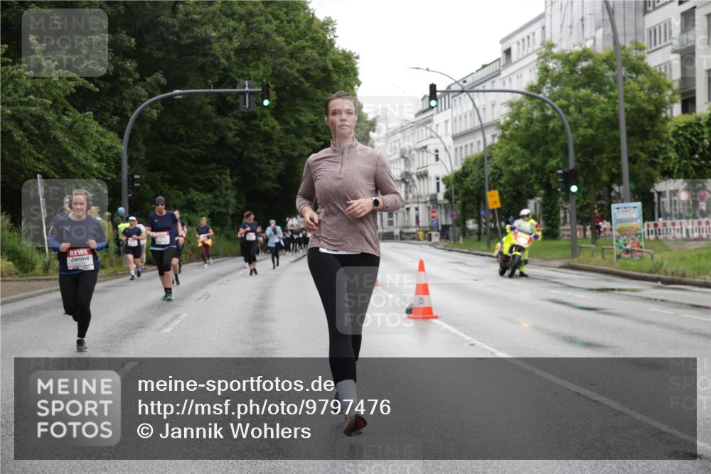14.06.2026 - REWE Women's Run Jannik Wohlers http://msf.ph/oto/9797476 14.06.2026 10:00:45 Laufen  meine-sportfotos.de