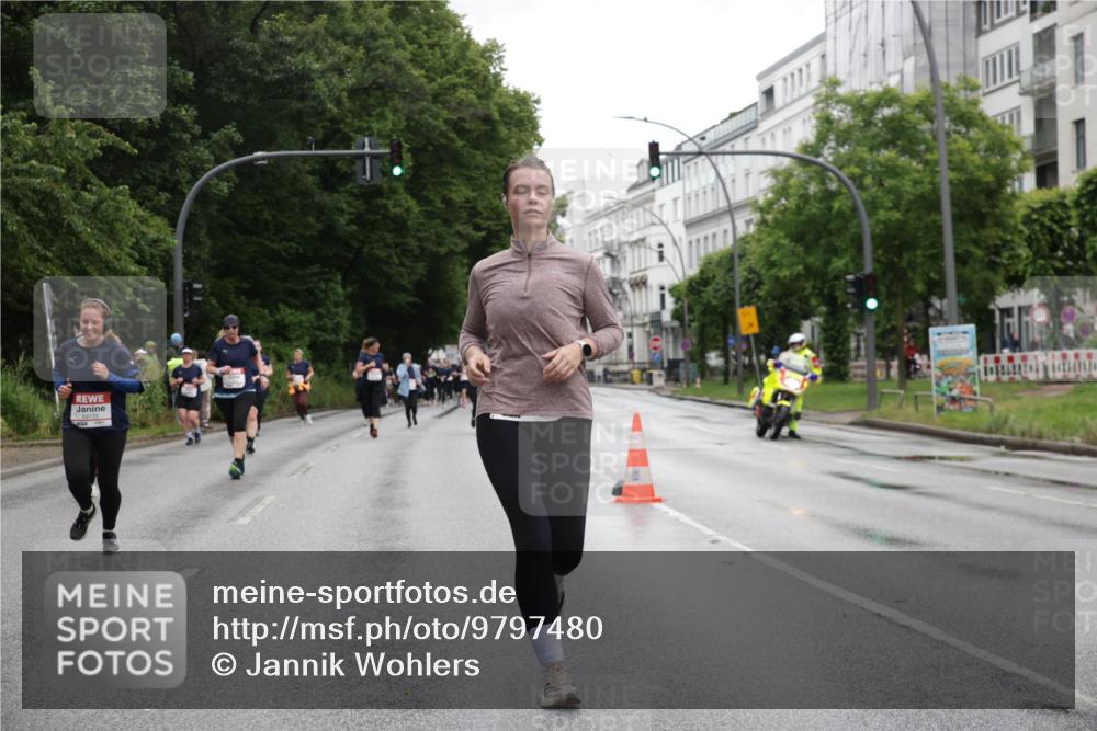 14.06.2026 - REWE Women's Run Jannik Wohlers http://msf.ph/oto/9797480 14.06.2026 10:00:45 Laufen  meine-sportfotos.de