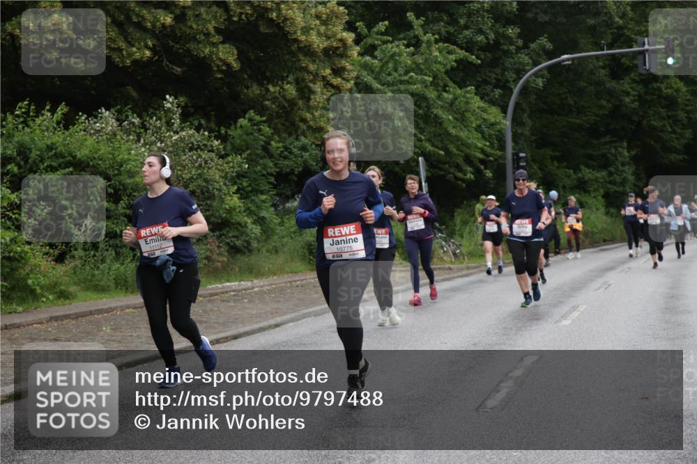 14.06.2026 - REWE Women's Run Jannik Wohlers http://msf.ph/oto/9797488 14.06.2026 10:00:46 Laufen 11112, 10775 meine-sportfotos.de