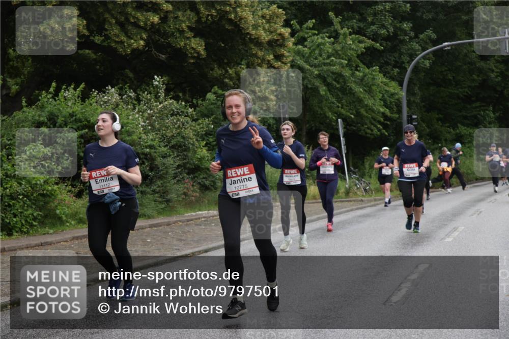 14.06.2026 - REWE Women's Run Jannik Wohlers http://msf.ph/oto/9797501 14.06.2026 10:00:47 Laufen 11112, 57, 10775 meine-sportfotos.de