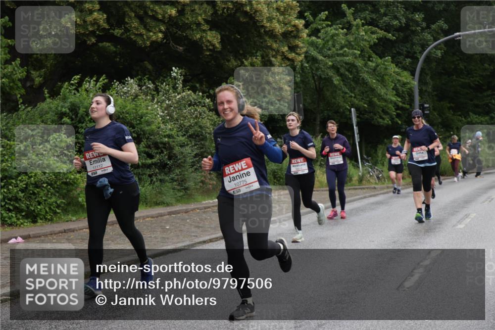 14.06.2026 - REWE Women's Run Jannik Wohlers http://msf.ph/oto/9797506 14.06.2026 10:00:47 Laufen 11112, 57, 10775, 51 meine-sportfotos.de