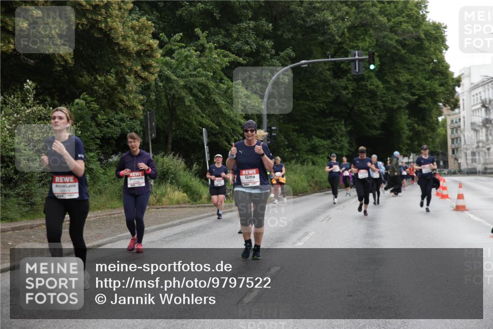 14.06.2026 - REWE Women's Run Jannik Wohlers http://msf.ph/oto/9797522 14.06.2026 10:00:48 Laufen 10123, 11188, 11410 meine-sportfotos.de