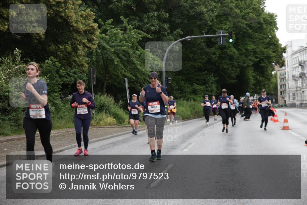 14.06.2026 - REWE Women's Run Jannik Wohlers http://msf.ph/oto/9797523 14.06.2026 10:00:48 Laufen 10123, 11188, 11410 meine-sportfotos.de