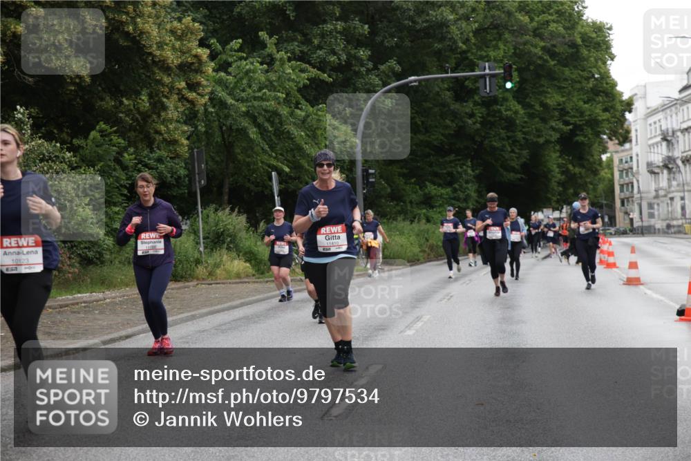 14.06.2026 - REWE Women's Run Jannik Wohlers http://msf.ph/oto/9797534 14.06.2026 10:00:49 Laufen 10123, 11188, 11410 meine-sportfotos.de