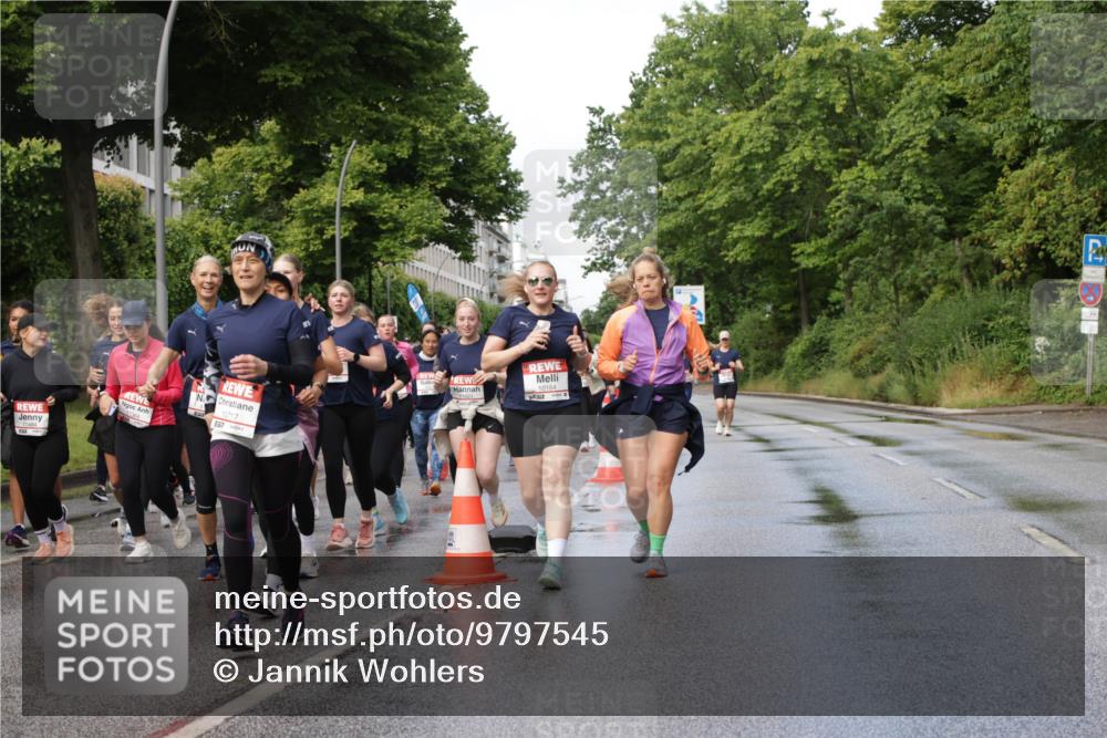 14.06.2026 - REWE Women's Run Jannik Wohlers http://msf.ph/oto/9797545 14.06.2026 09:11:48 Laufen 11484, 1364, 10717, 10164 meine-sportfotos.de
