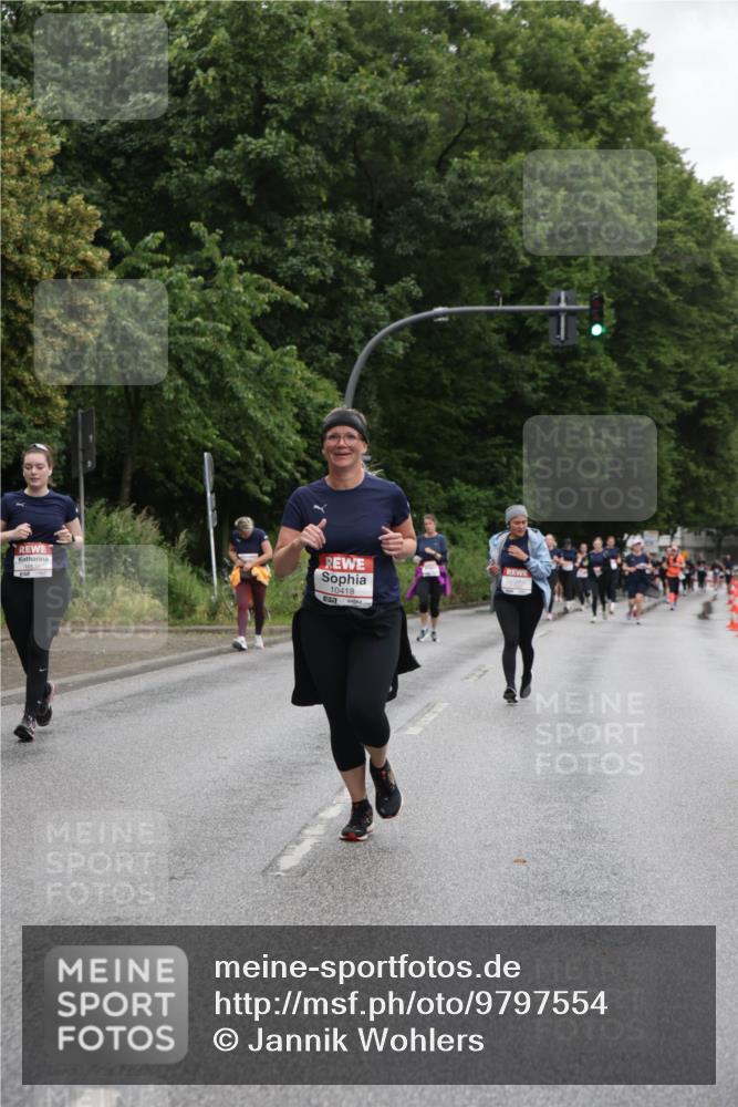 14.06.2026 - REWE Women's Run Jannik Wohlers http://msf.ph/oto/9797554 14.06.2026 10:00:53 Laufen 10418 meine-sportfotos.de