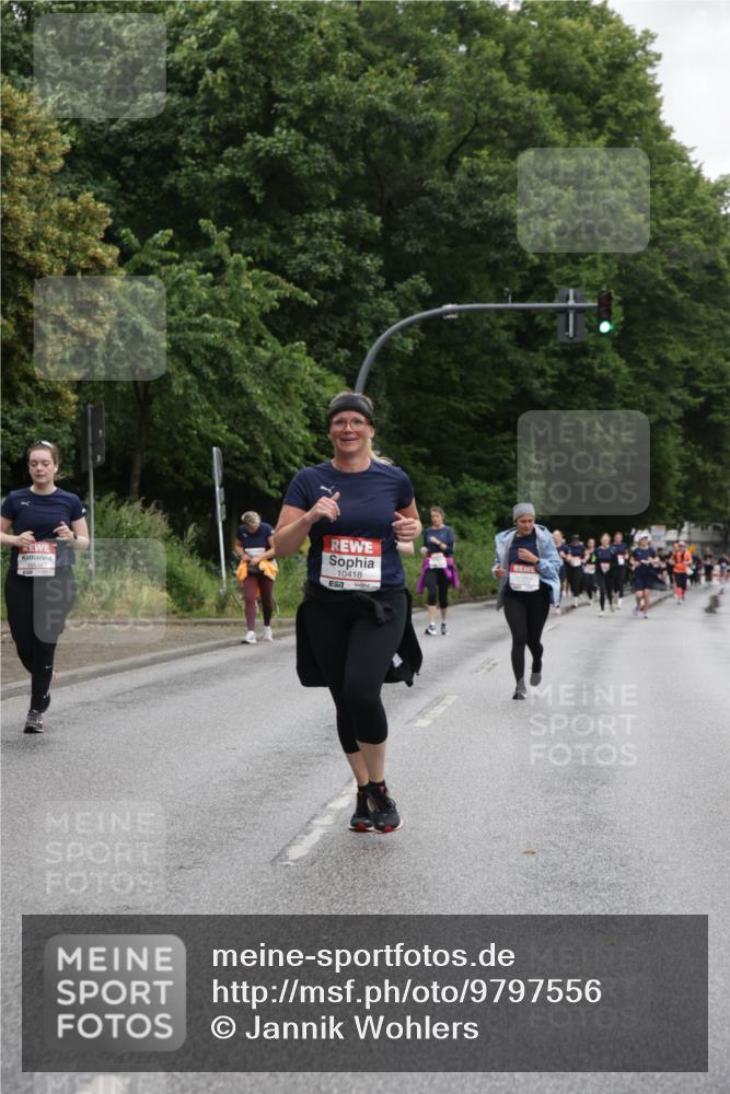 14.06.2026 - REWE Women's Run Jannik Wohlers http://msf.ph/oto/9797556 14.06.2026 10:00:53 Laufen 10418 meine-sportfotos.de