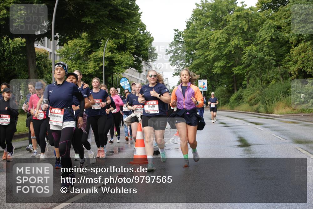 14.06.2026 - REWE Women's Run Jannik Wohlers http://msf.ph/oto/9797565 14.06.2026 09:11:48 Laufen 10717, 7, 00, 10164 meine-sportfotos.de