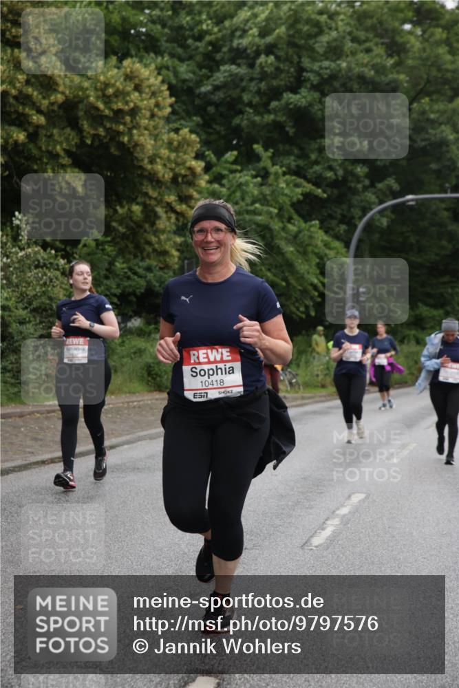 14.06.2026 - REWE Women's Run Jannik Wohlers http://msf.ph/oto/9797576 14.06.2026 10:00:54 Laufen 10418 meine-sportfotos.de
