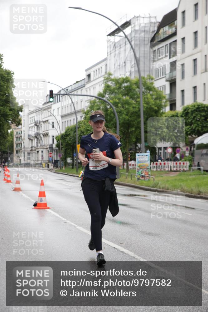 14.06.2026 - REWE Women's Run Jannik Wohlers http://msf.ph/oto/9797582 14.06.2026 10:00:55 Laufen 10117 meine-sportfotos.de
