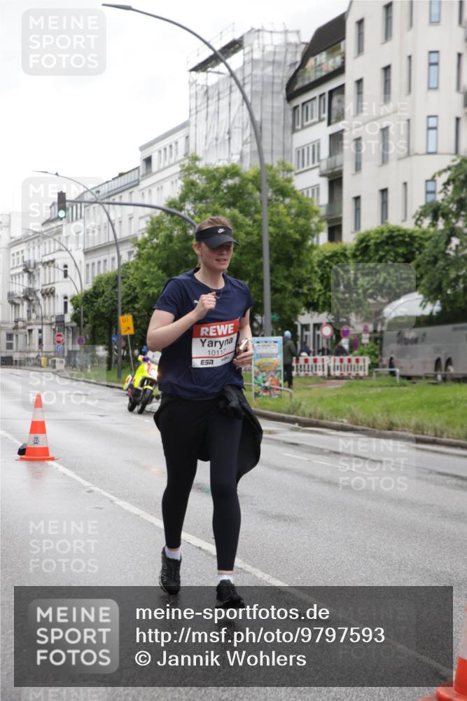 14.06.2026 - REWE Women's Run Jannik Wohlers http://msf.ph/oto/9797593 14.06.2026 10:00:55 Laufen 01, 10117 meine-sportfotos.de