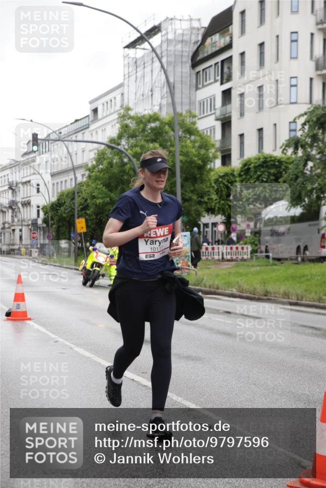 14.06.2026 - REWE Women's Run Jannik Wohlers http://msf.ph/oto/9797596 14.06.2026 10:00:55 Laufen 01, 10117, 57 meine-sportfotos.de