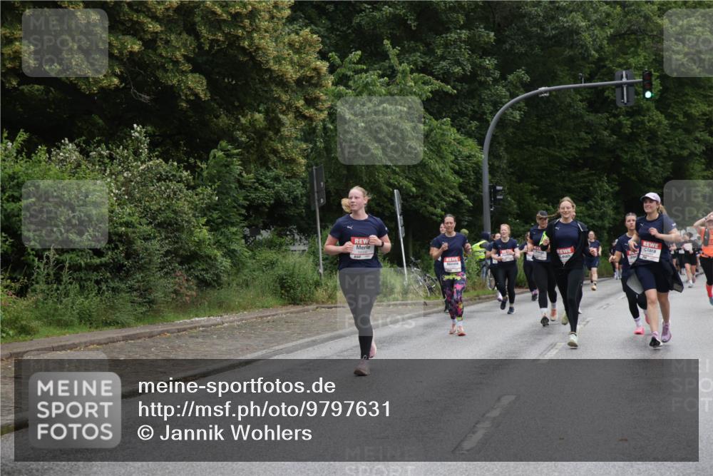 14.06.2026 - REWE Women's Run Jannik Wohlers http://msf.ph/oto/9797631 14.06.2026 10:01:03 Laufen 10332 meine-sportfotos.de