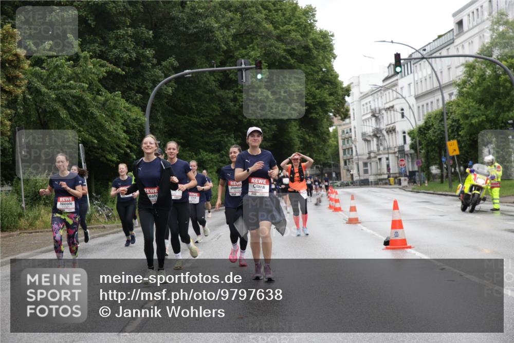 14.06.2026 - REWE Women's Run Jannik Wohlers http://msf.ph/oto/9797638 14.06.2026 10:01:05 Laufen 532, 1 meine-sportfotos.de