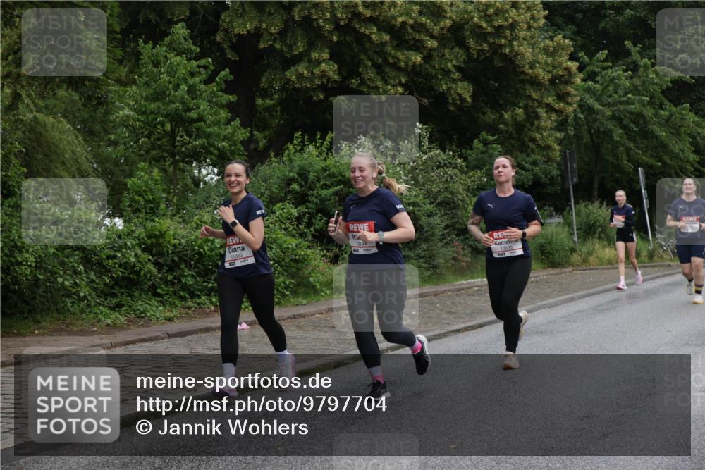 14.06.2026 - REWE Women's Run Jannik Wohlers http://msf.ph/oto/9797704 14.06.2026 10:01:13 Laufen 11363, 10694, 10635 meine-sportfotos.de