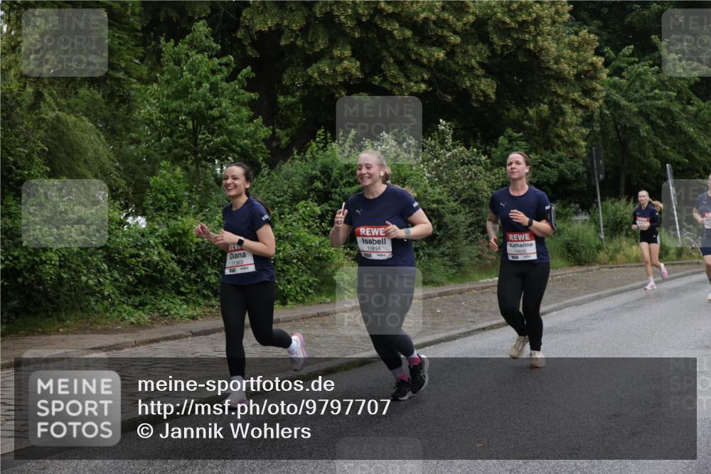 14.06.2026 - REWE Women's Run Jannik Wohlers http://msf.ph/oto/9797707 14.06.2026 10:01:13 Laufen 11363, 57, 10694, 10635 meine-sportfotos.de