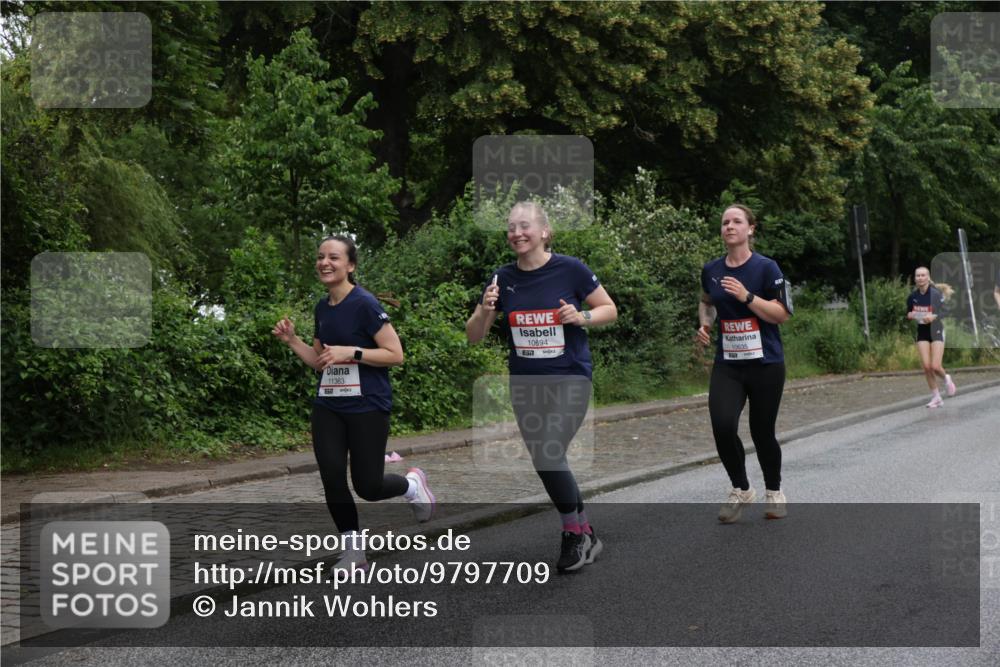 14.06.2026 - REWE Women's Run Jannik Wohlers http://msf.ph/oto/9797709 14.06.2026 10:01:13 Laufen 11363, 10694, 10635 meine-sportfotos.de