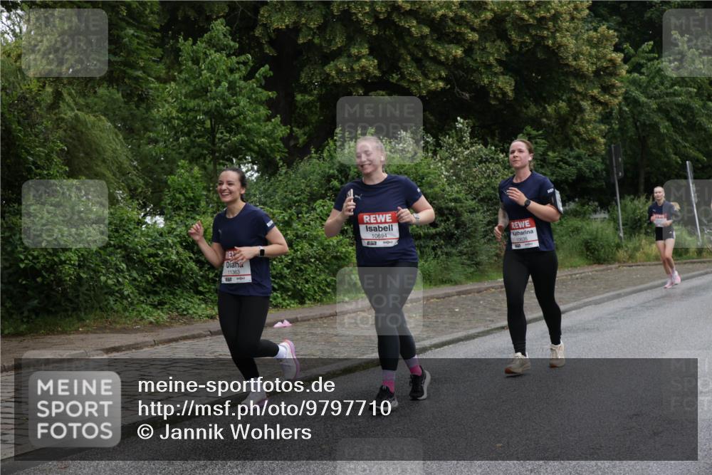 14.06.2026 - REWE Women's Run Jannik Wohlers http://msf.ph/oto/9797710 14.06.2026 10:01:13 Laufen 11363, 10694, 10635, 557 meine-sportfotos.de