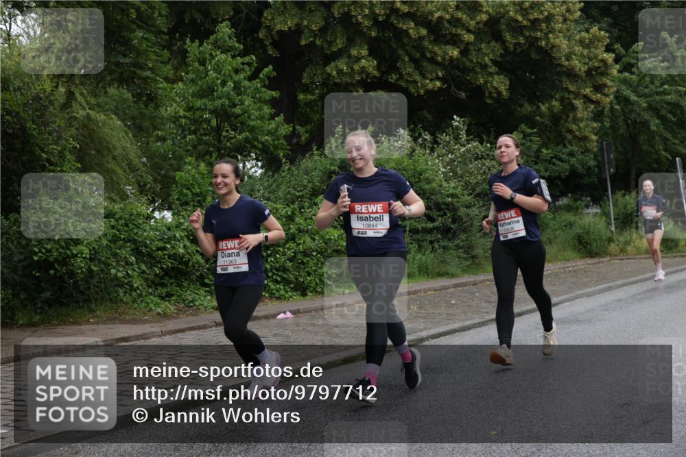 14.06.2026 - REWE Women's Run Jannik Wohlers http://msf.ph/oto/9797712 14.06.2026 10:01:13 Laufen 11363, 10694, 10635, 57 meine-sportfotos.de