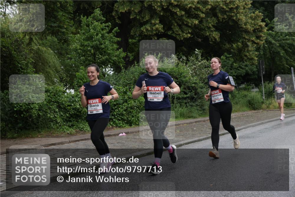 14.06.2026 - REWE Women's Run Jannik Wohlers http://msf.ph/oto/9797713 14.06.2026 10:01:13 Laufen 11363, 57, 10694, 57, 10635 meine-sportfotos.de