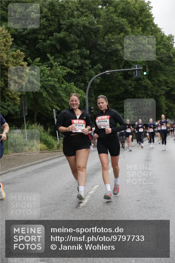 14.06.2026 - REWE Women's Run Jannik Wohlers http://msf.ph/oto/9797733 14.06.2026 10:01:16 Laufen 10672, 57, 10474, 57 meine-sportfotos.de
