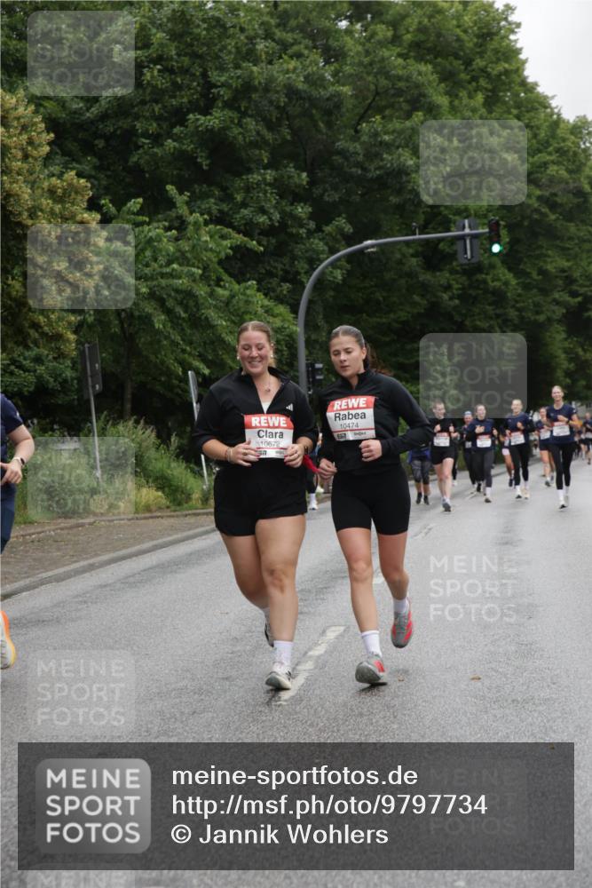 14.06.2026 - REWE Women's Run Jannik Wohlers http://msf.ph/oto/9797734 14.06.2026 10:01:16 Laufen 10672, 10474, 577 meine-sportfotos.de