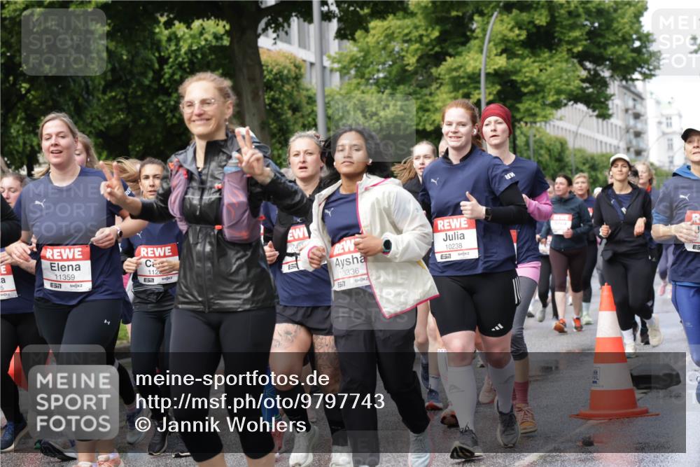 14.06.2026 - REWE Women's Run Jannik Wohlers http://msf.ph/oto/9797743 14.06.2026 09:11:58 Laufen 5, 11359, 1128, 7, 10336, 5577, 10238, 657 meine-sportfotos.de