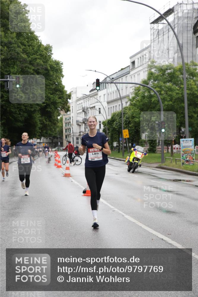 14.06.2026 - REWE Women's Run Jannik Wohlers http://msf.ph/oto/9797769 14.06.2026 10:01:21 Laufen 11010, 257, 1 meine-sportfotos.de