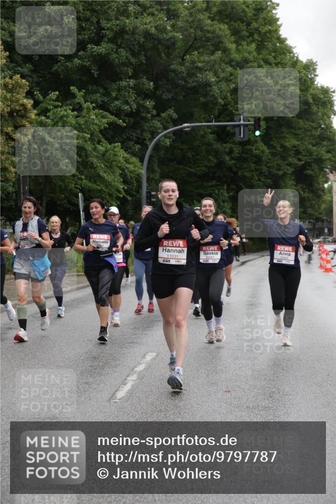 14.06.2026 - REWE Women's Run Jannik Wohlers http://msf.ph/oto/9797787 14.06.2026 10:01:22 Laufen 11031, 57, 10061, 10060 meine-sportfotos.de