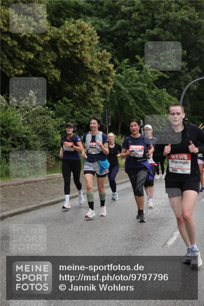14.06.2026 - REWE Women's Run Jannik Wohlers http://msf.ph/oto/9797796 14.06.2026 10:01:23 Laufen 11233, 10857, 11031, 57 meine-sportfotos.de