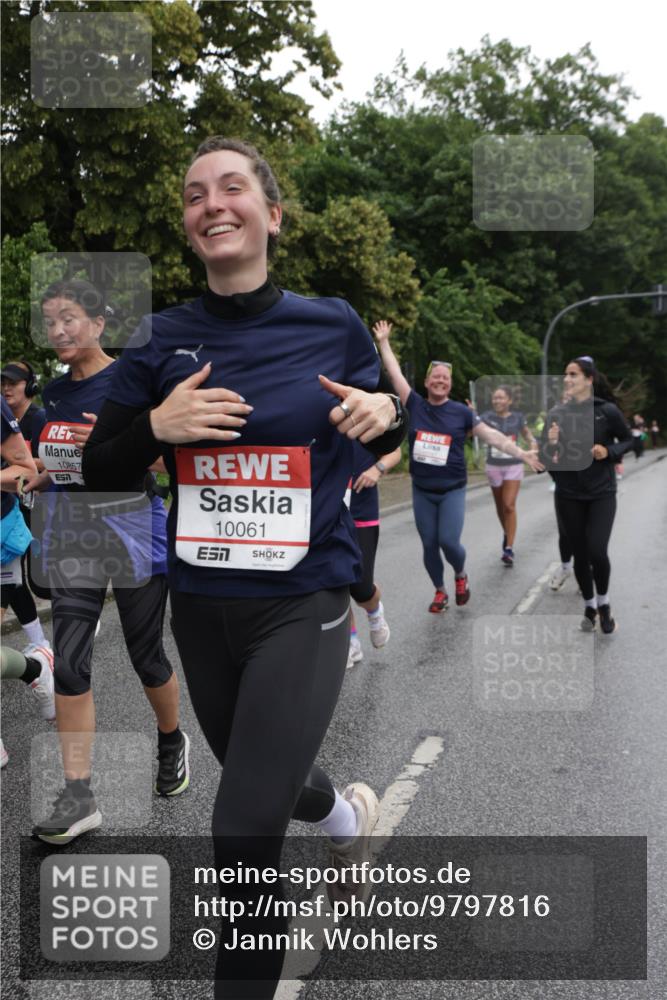 14.06.2026 - REWE Women's Run Jannik Wohlers http://msf.ph/oto/9797816 14.06.2026 10:01:25 Laufen 10857, 10061 meine-sportfotos.de