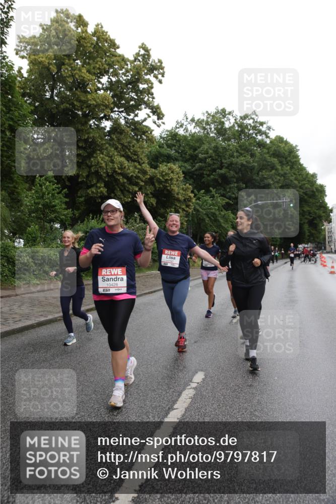 14.06.2026 - REWE Women's Run Jannik Wohlers http://msf.ph/oto/9797817 14.06.2026 10:01:26 Laufen 10428, 57, 10747 meine-sportfotos.de