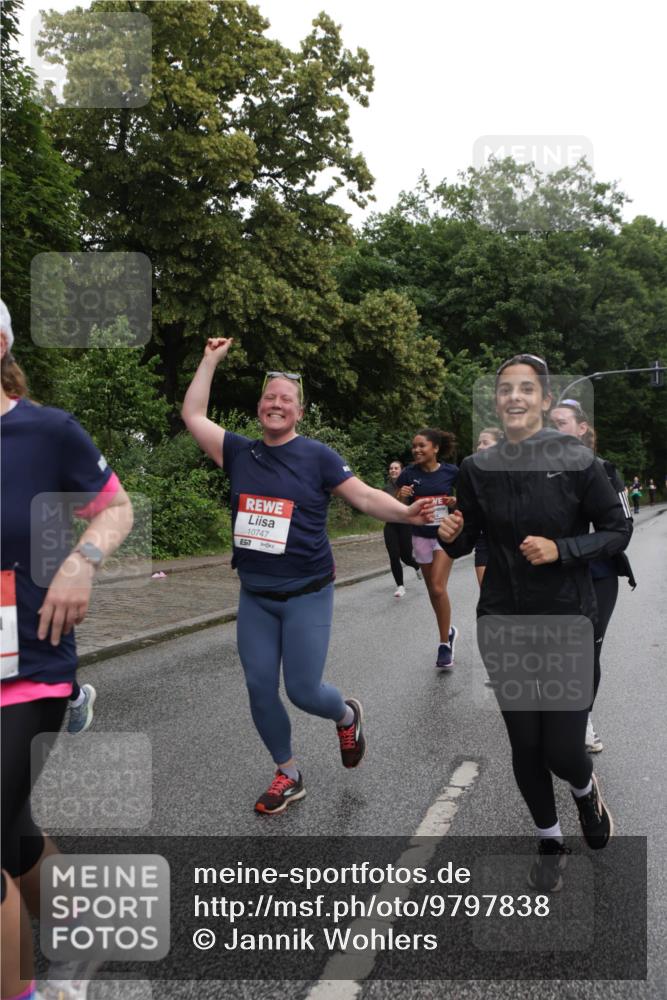 14.06.2026 - REWE Women's Run Jannik Wohlers http://msf.ph/oto/9797838 14.06.2026 10:01:27 Laufen 10747, 57 meine-sportfotos.de